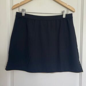 Tail Women’s Athletic Tennis/Golf/Pickleball Skirt Black/Gold L